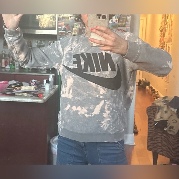 Vintage 70s grey and pink bleached tie dye Nike Sweatshirt - Picture 17 of 17